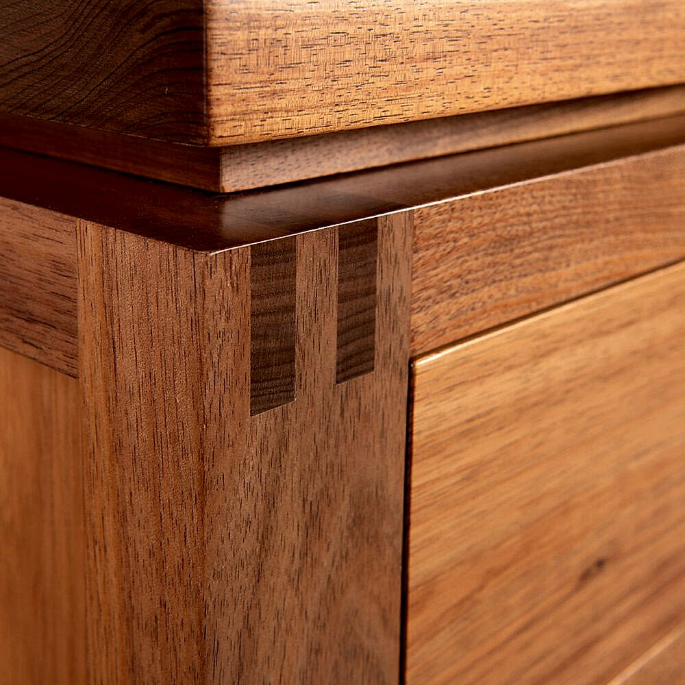 Half lapped corner timber joints are a quality handcrafted feature of the Richmond design made in Adelaide