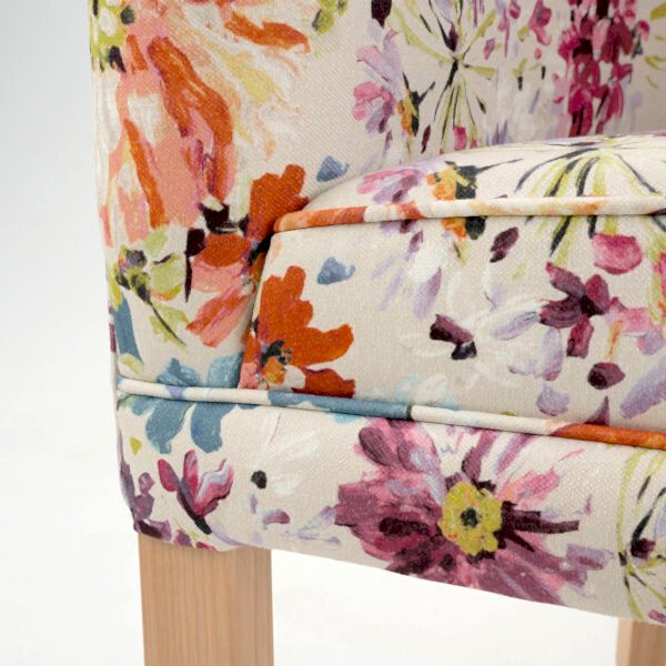 Embassy tub office chair - seat detail