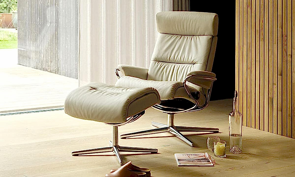 Stressless recliners Adelaide - Tokyo leather recliner with stool