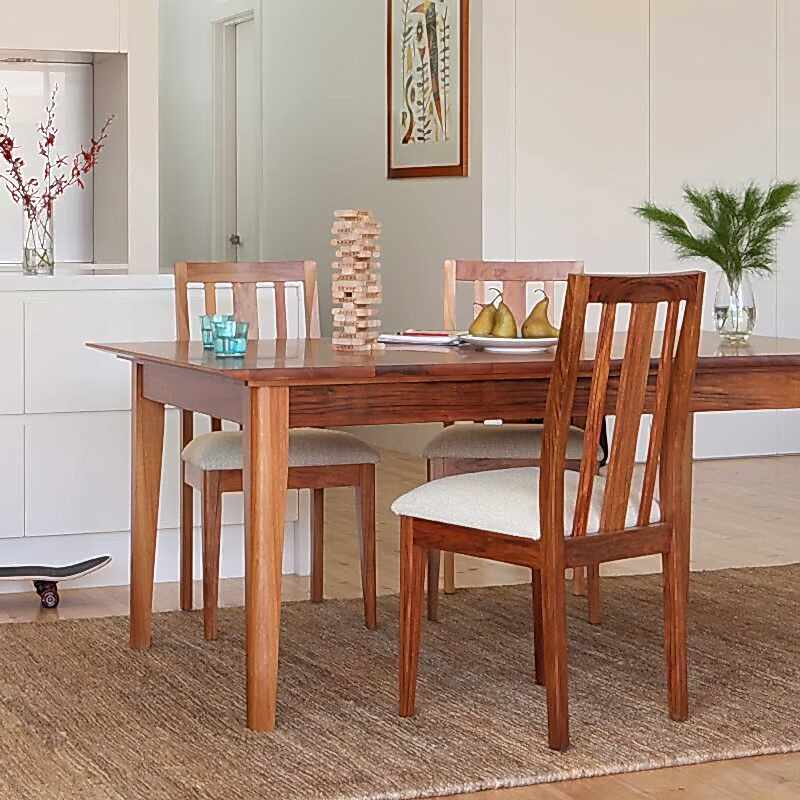 Solo extendable dining table - apartment living