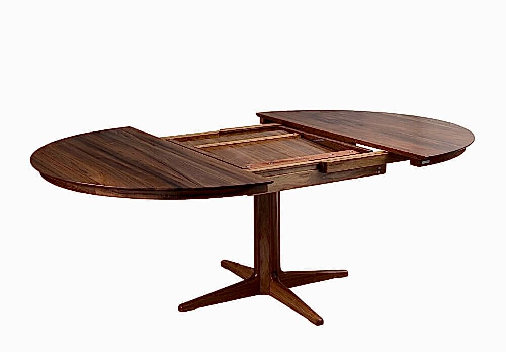 Tasmanian Blackwood round dining table extended